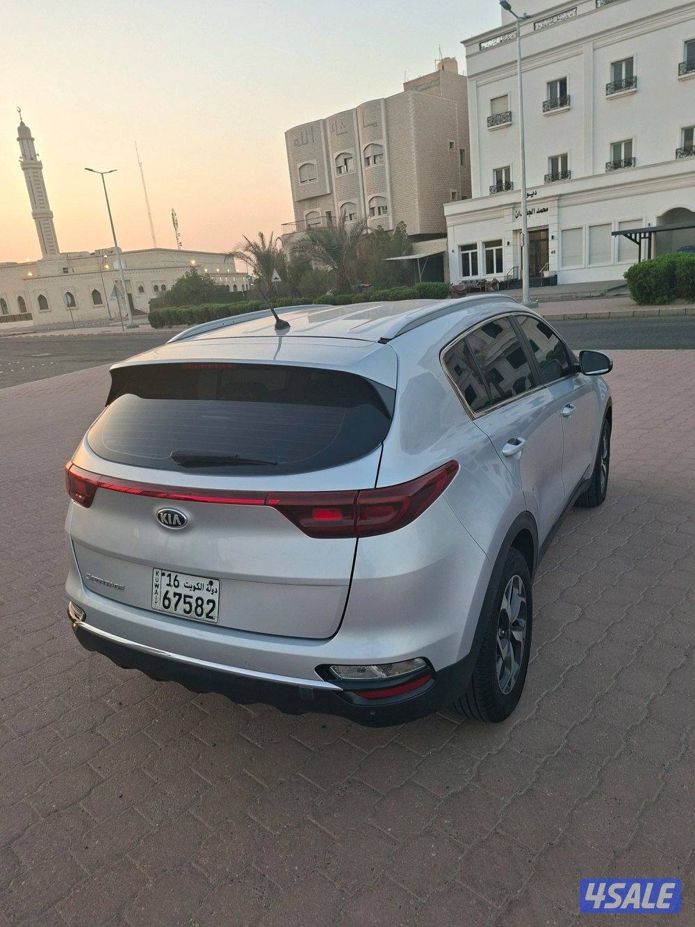 للبيع سبورتاج ٢٠١٩ ماشي ١٨٢ الف شرط الفحص حجم المكينه ٢٠٠٠6