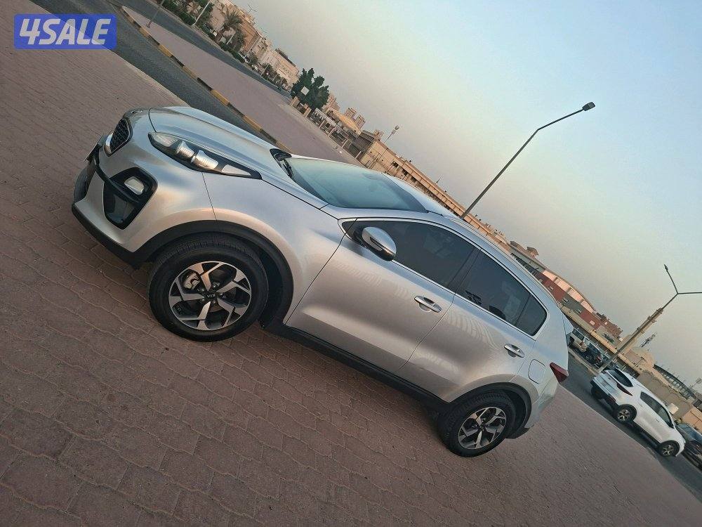 للبيع سبورتاج ٢٠١٩ ماشي ١٨٢ الف شرط الفحص حجم المكينه ٢٠٠٠5