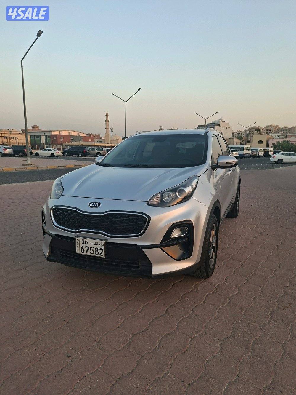 للبيع سبورتاج ٢٠١٩ ماشي ١٨٢ الف شرط الفحص حجم المكينه ٢٠٠٠9