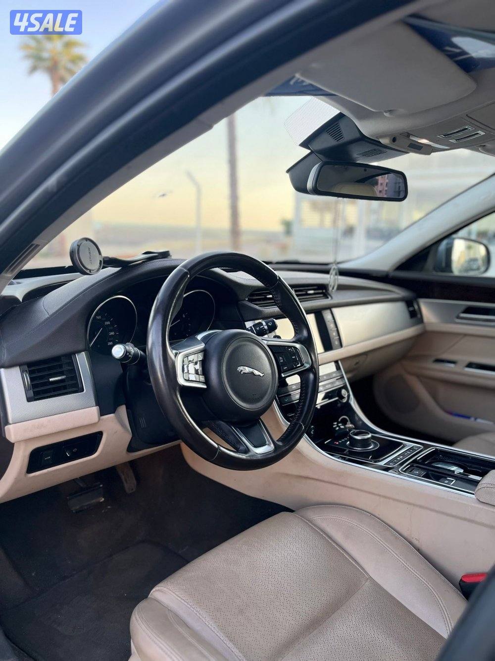 جاكور XF موديل 2018 / بحاله ممتازه10