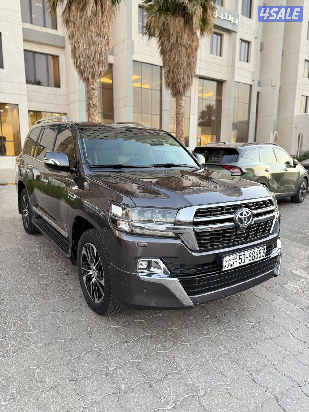 غراند تورينق V62