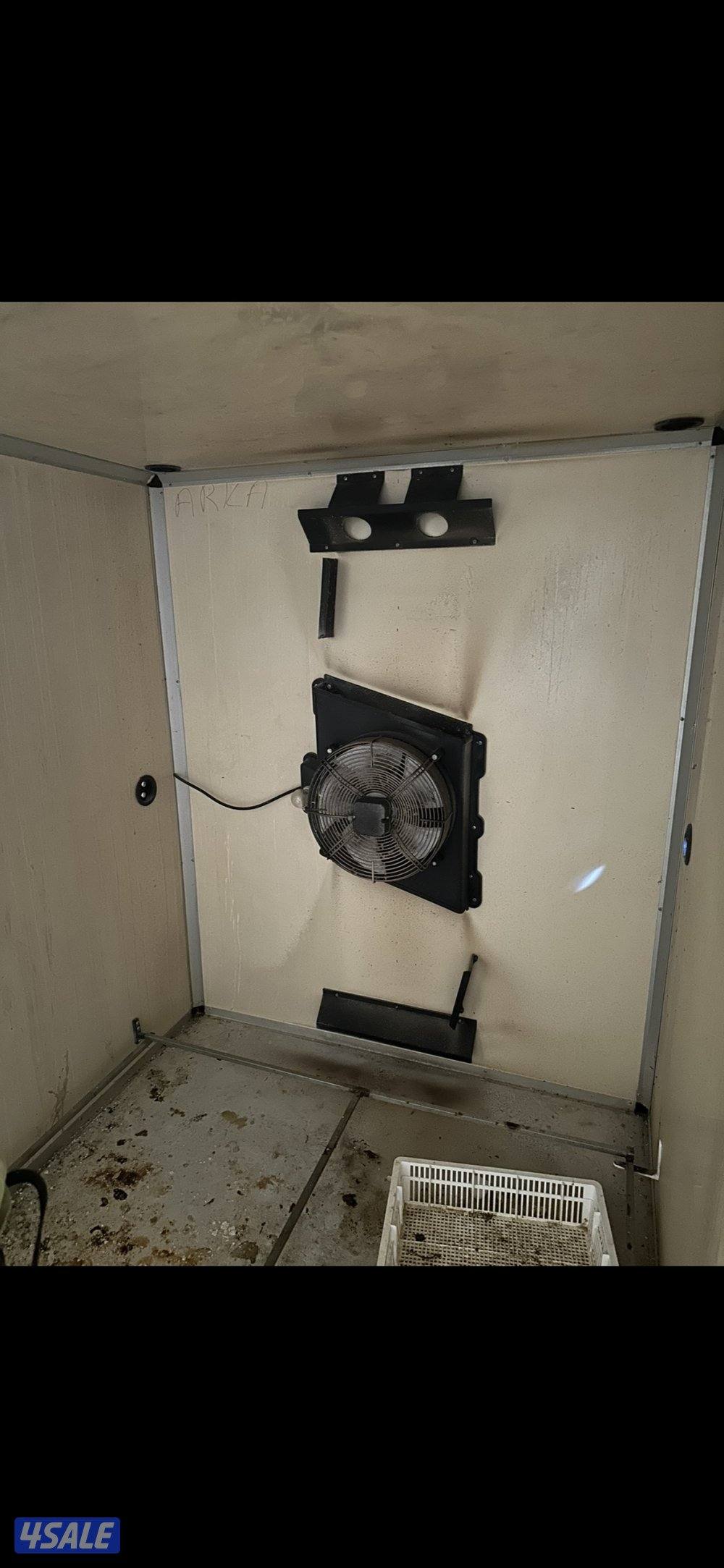 للبيع فقاسه 4800 بيضه2