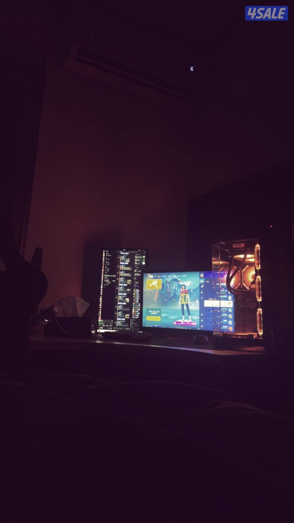 ست اب كامل من بي سي وشاشتين وستاند وماوس وكيبورد وكل شي يخص البيسي1