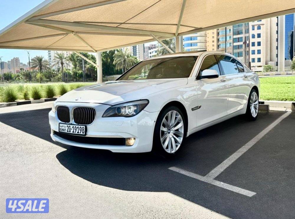 ًBMW 740L - الموديل:2012 - العداد1432