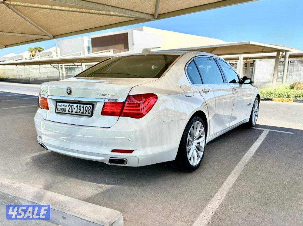 ًBMW 740L - الموديل:2012 - العداد1436