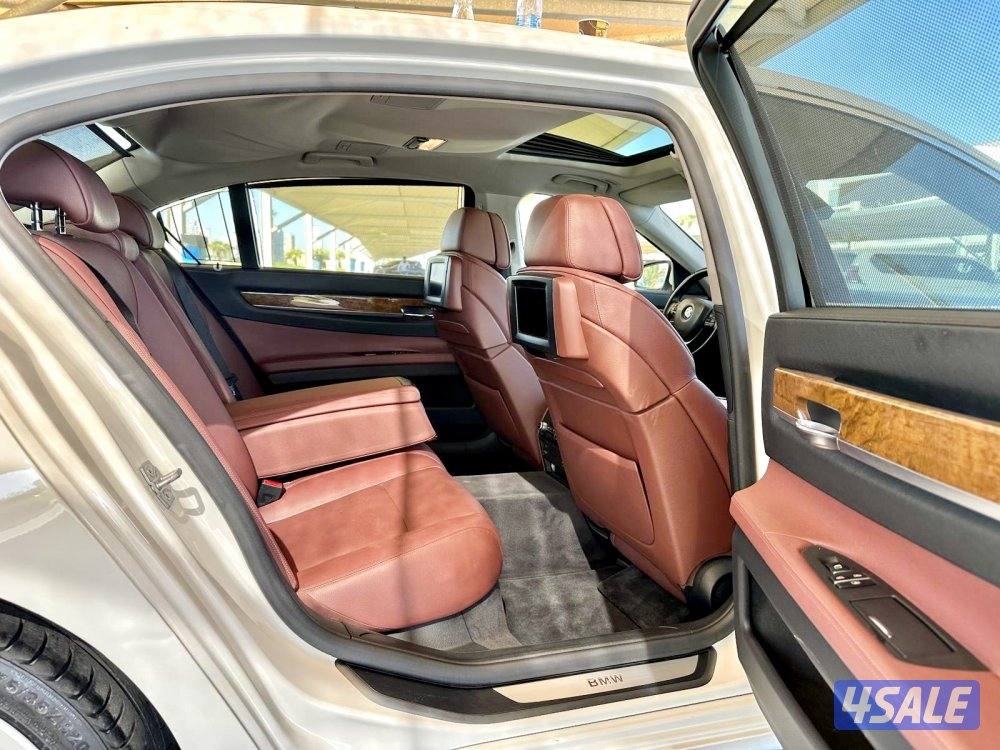ًBMW 740L - الموديل:2012 - العداد1439