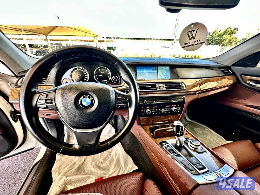 ًBMW 740L - الموديل:2012 - العداد14315