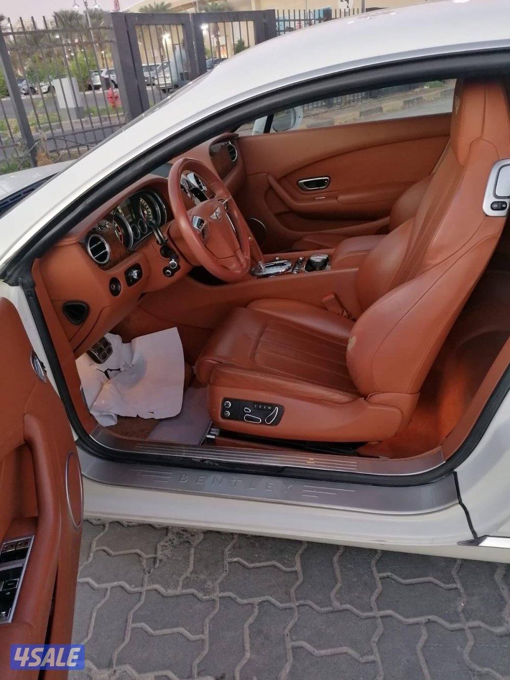 بنتلي GT - 2013 - بحالة الوكالة  - 8 سلندر8