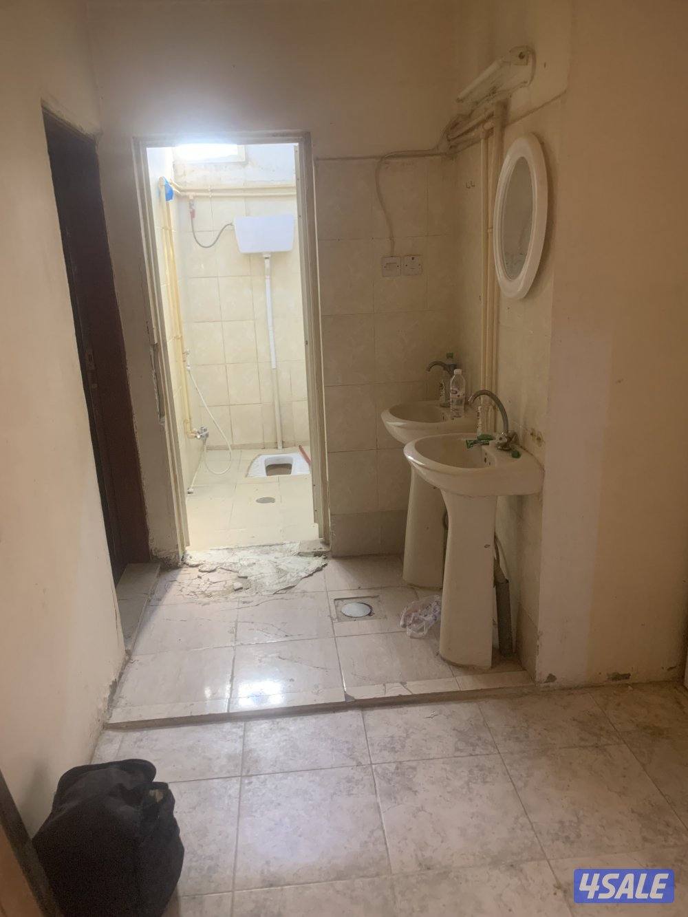 للايجار اسطبل في اسطبلات الاحمدي دوانيه ومقلط و٢ غرف نوم ومطبخ وحمام7