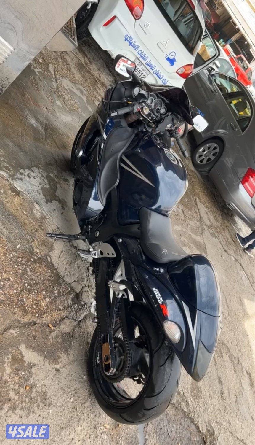 للبيع هايبوسا 2013 نظيف جدا عليه هوائيات واقزوز بروكس ماشي 34 الف1