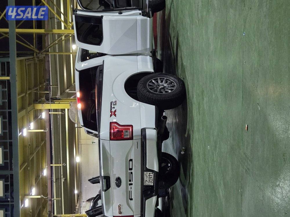 للبيع ونيت فورد f150 موديل 2015 غماره ونص أمريكي ماشي ٢٧٠ ميل دبل0