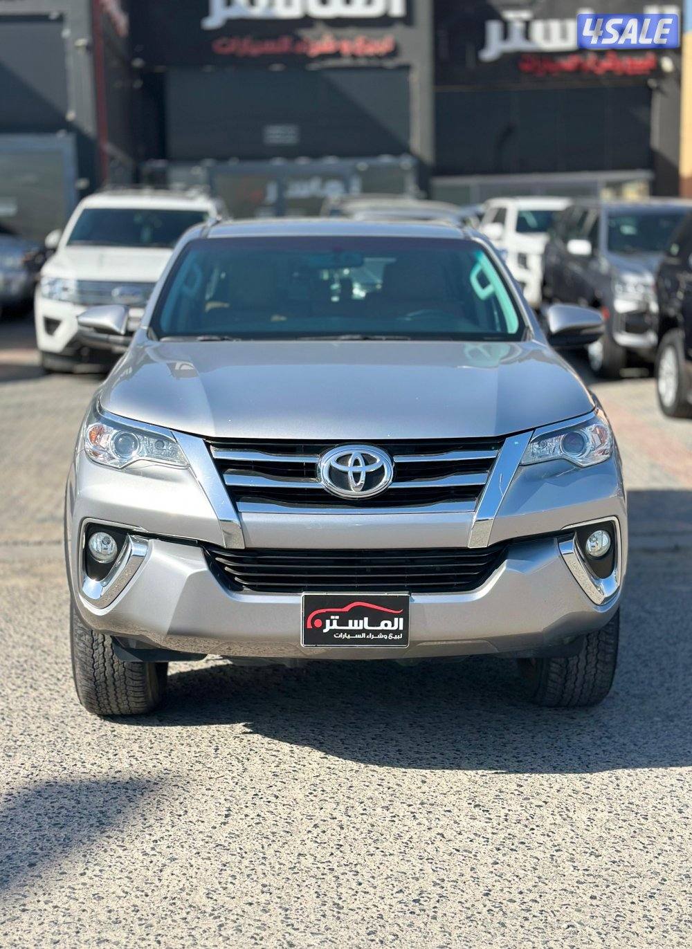 فورتنر V6 الساير موديل 2020 عداد 801