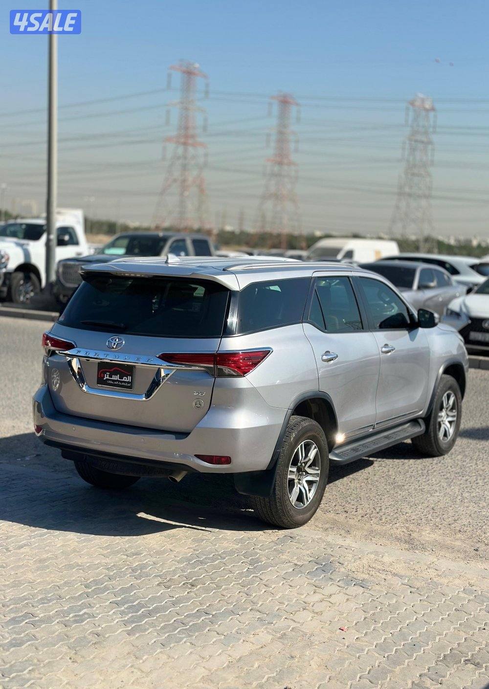 فورتنر V6 الساير موديل 2020 عداد 803