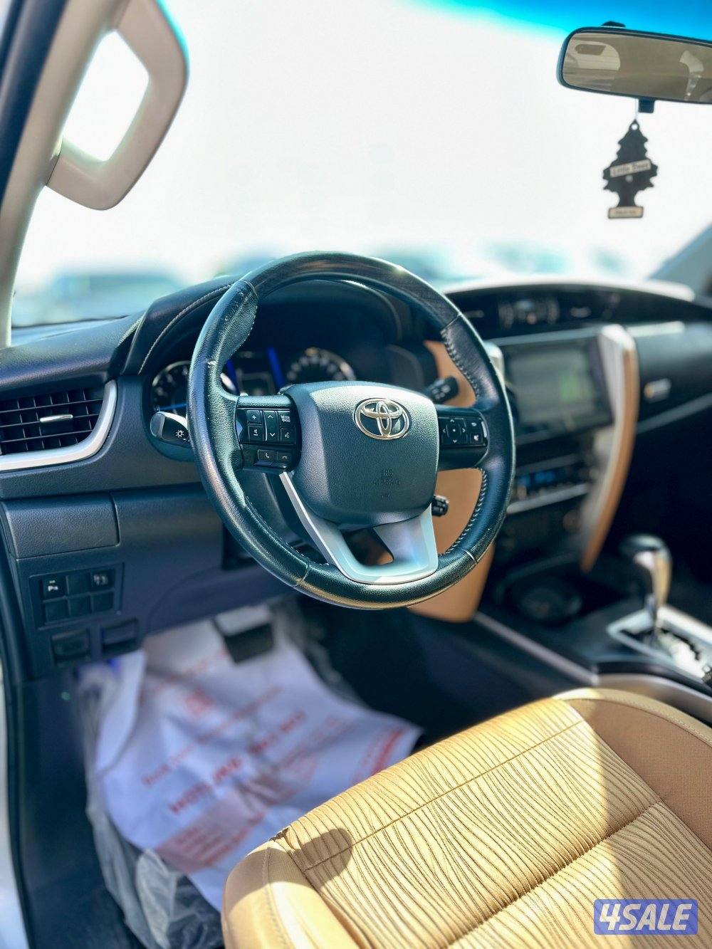 فورتنر V6 الساير موديل 2020 عداد 806