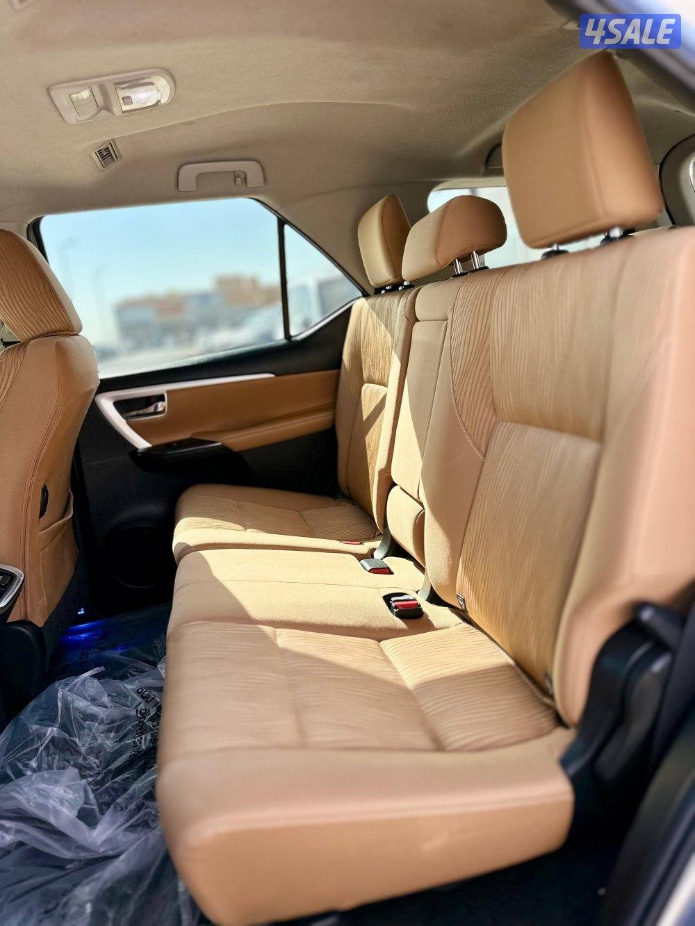 فورتنر V6 الساير موديل 2020 عداد 808