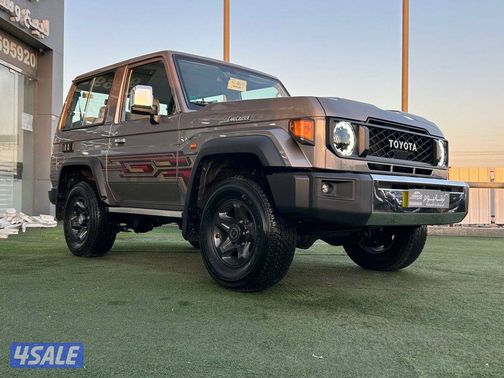 للبيع لاند كروزر LX ربع2
