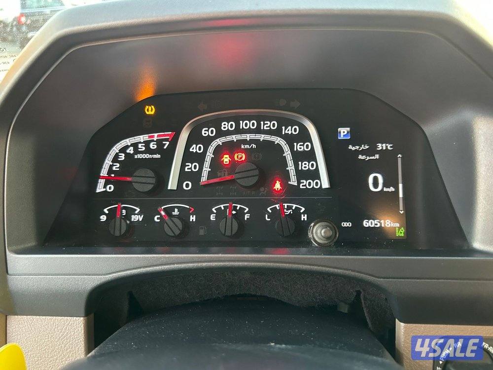 للبيع لاند كروزر LX ربع7