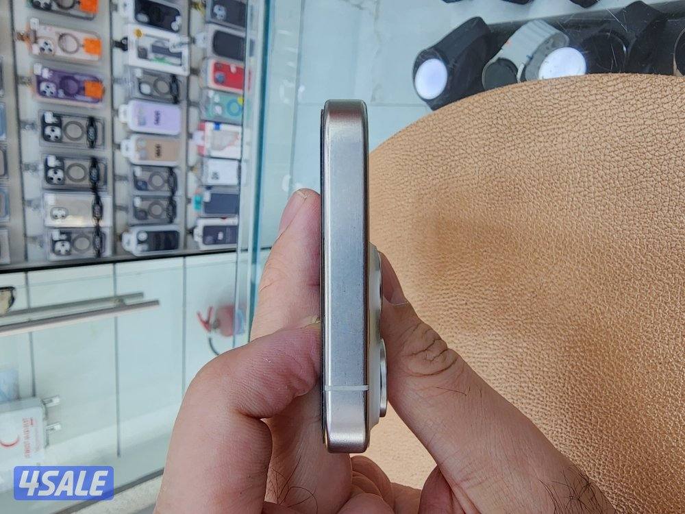 Apple iphone 15 pro 256gb same like new 💯% battery under warranty2