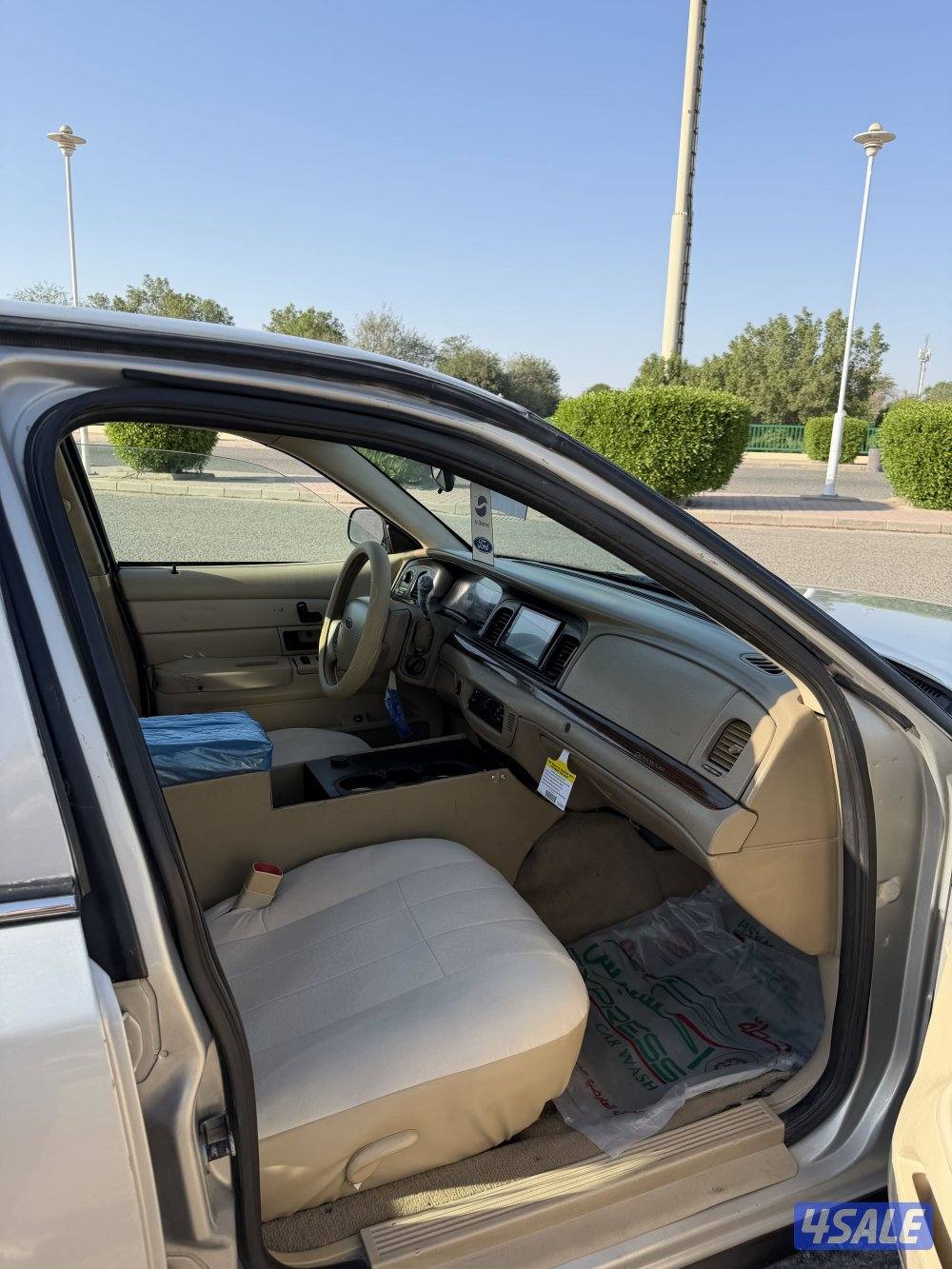 البيع فورد فكتوريا7