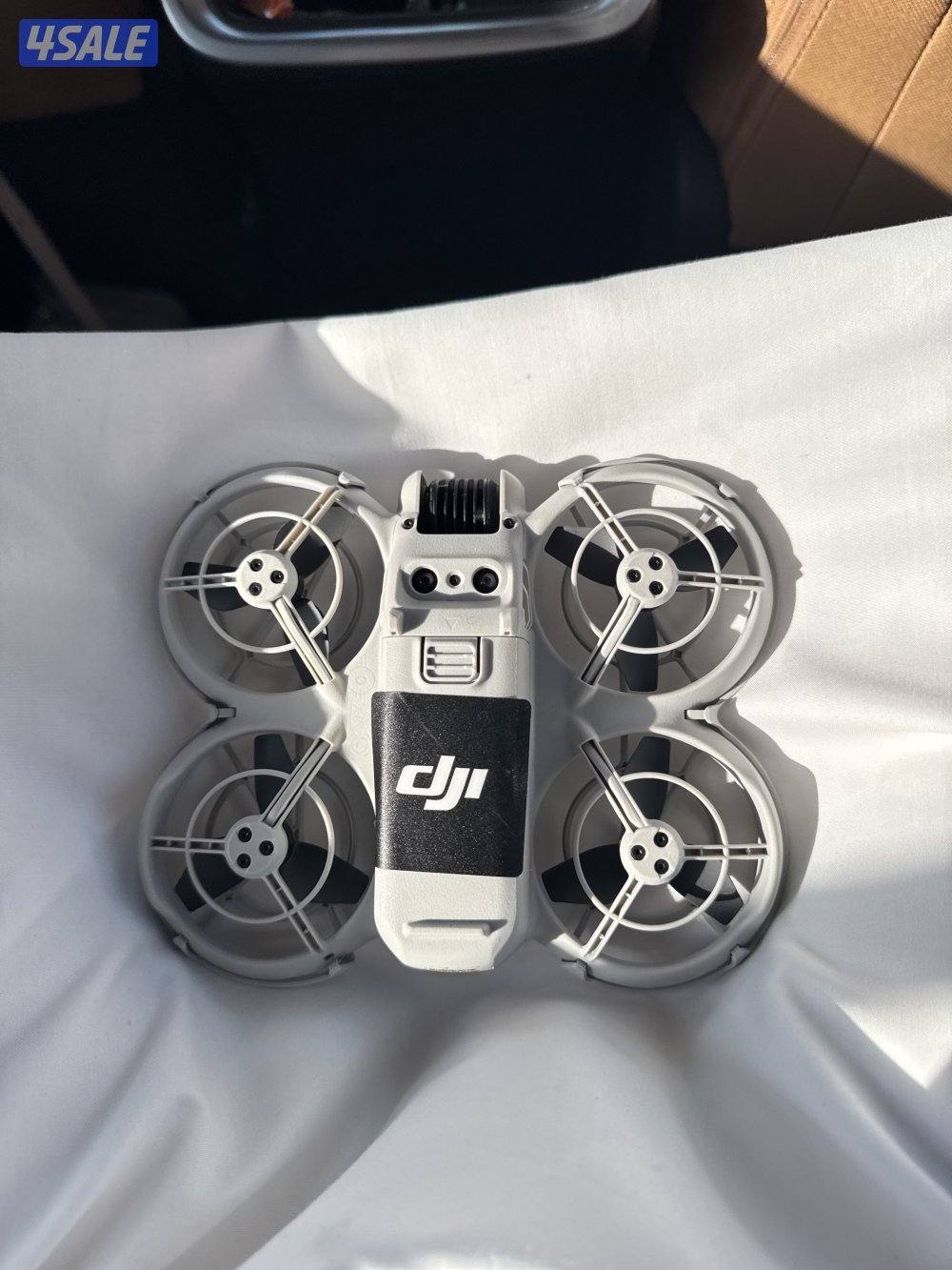 طيارة درون فيه مميزات تقدر تلحق و تدور عليك و فيه مميزات اخر على السوم1