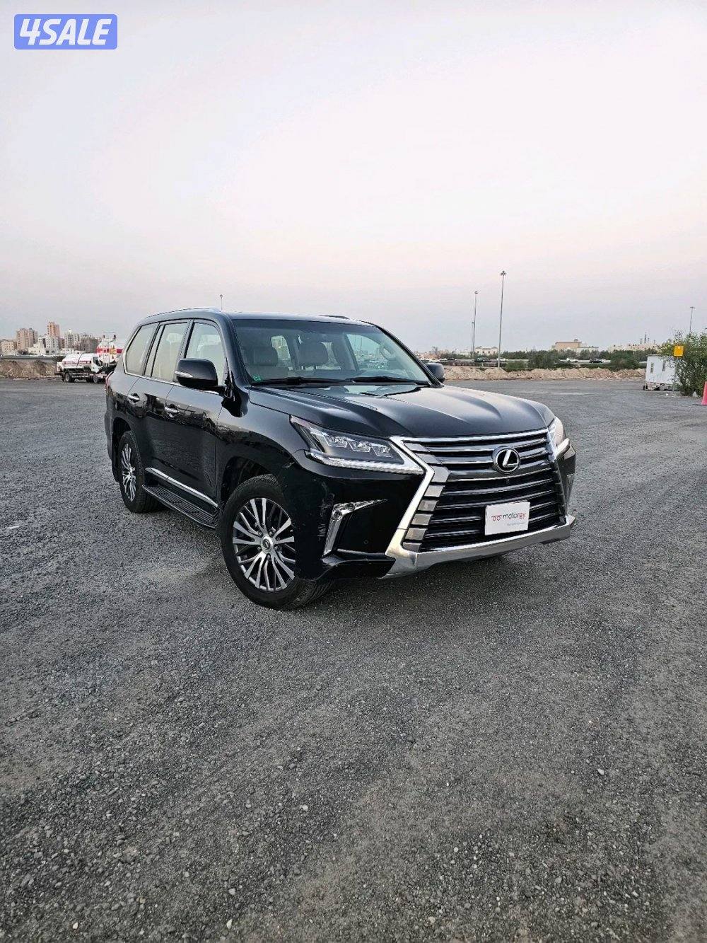 Lexus LX5708