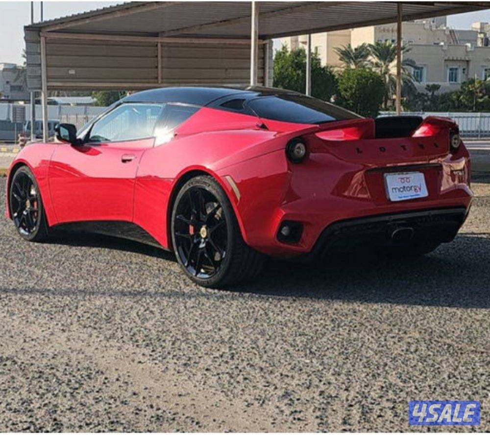 لوتس ايفورا ٤٠٠5