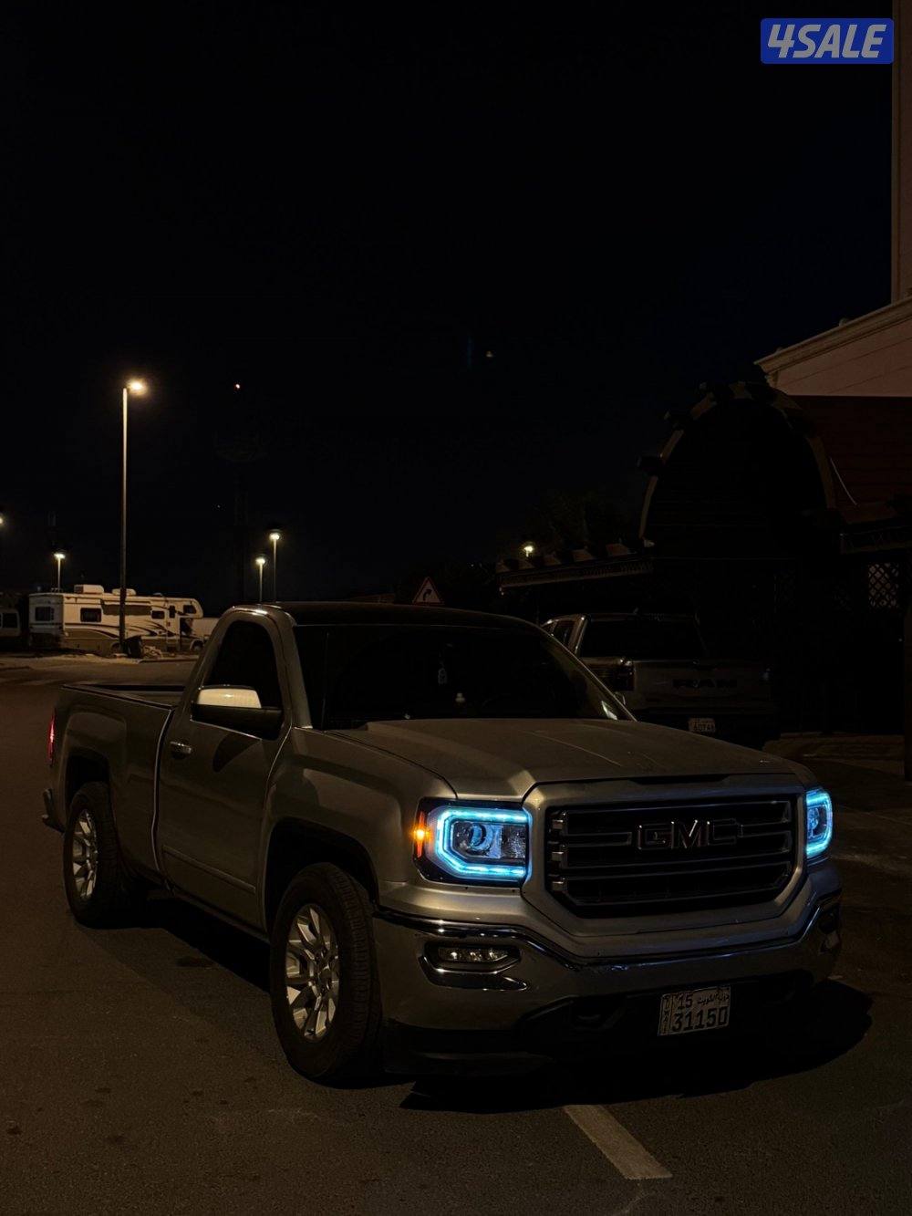 للبيع وانيت سييرا موديل 2017 الممشى 150الف مصبوغ تجميلي شرط قير ومكينة0