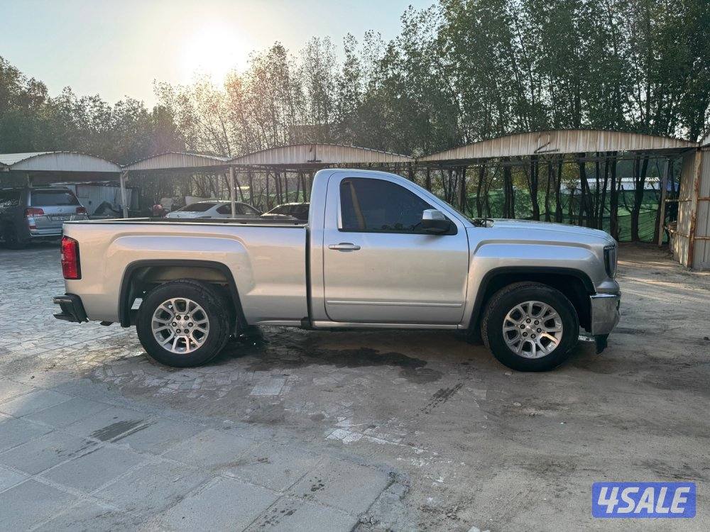 للبيع وانيت سييرا موديل 2017 الممشى 150الف مصبوغ تجميلي شرط قير ومكينة2