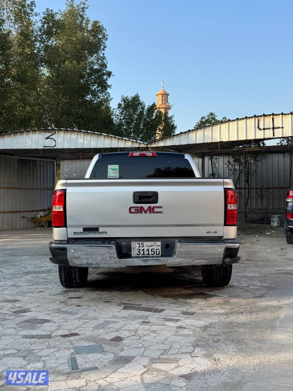 للبيع وانيت سييرا موديل 2017 الممشى 150الف مصبوغ تجميلي شرط قير ومكينة8