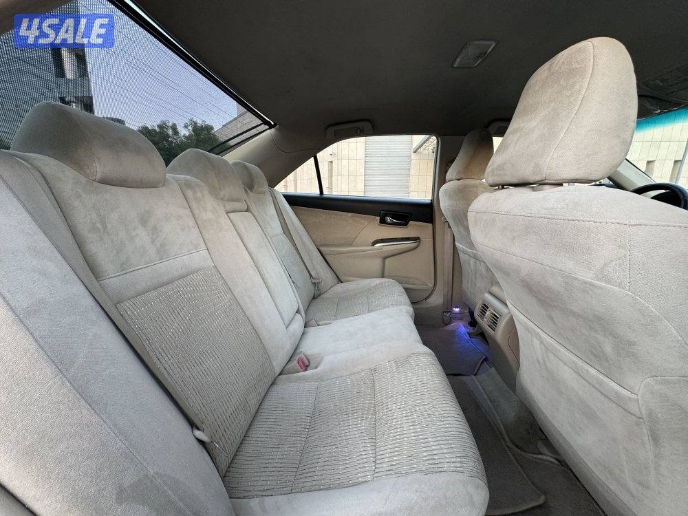 تويوتا كامري GLX موديل 2012 بحاله ممتازه جدا7