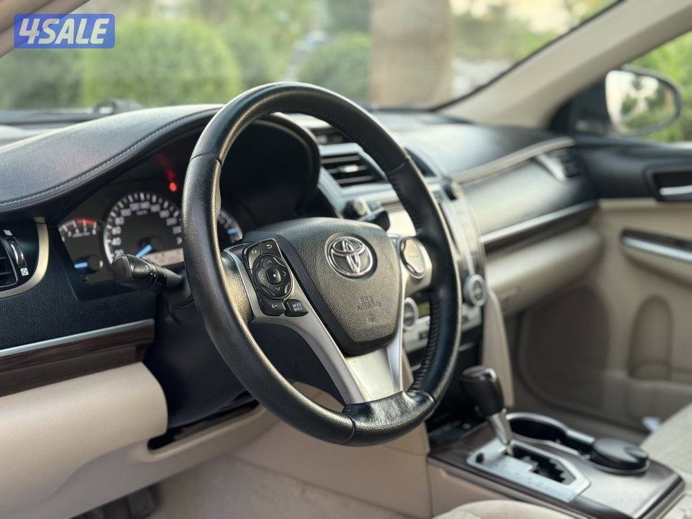 تويوتا كامري GLX موديل 2012 بحاله ممتازه جدا12