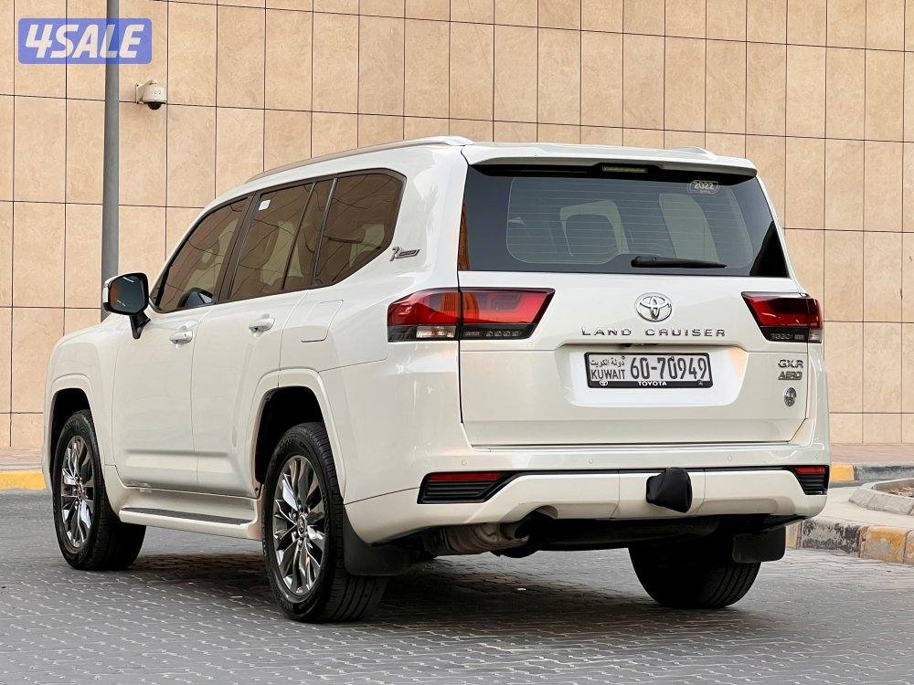 لاندكروزر ايرو / بدون تيربو / ٢٠٢٢2