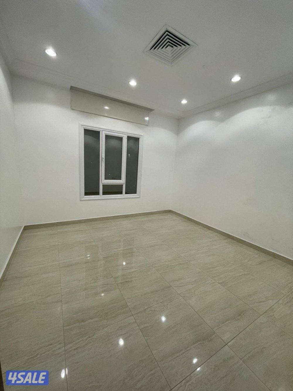 للإيجار شقة في جابر الأحمد5