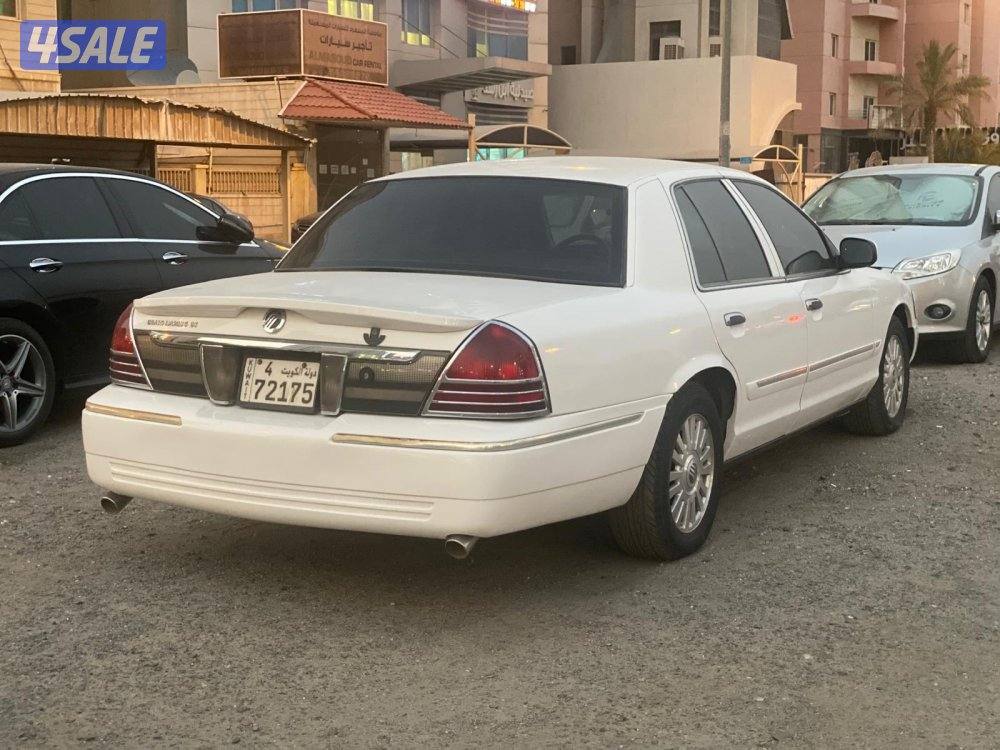 للبيع فورد ( جراند ماركيز ) وممكن مع البدل2