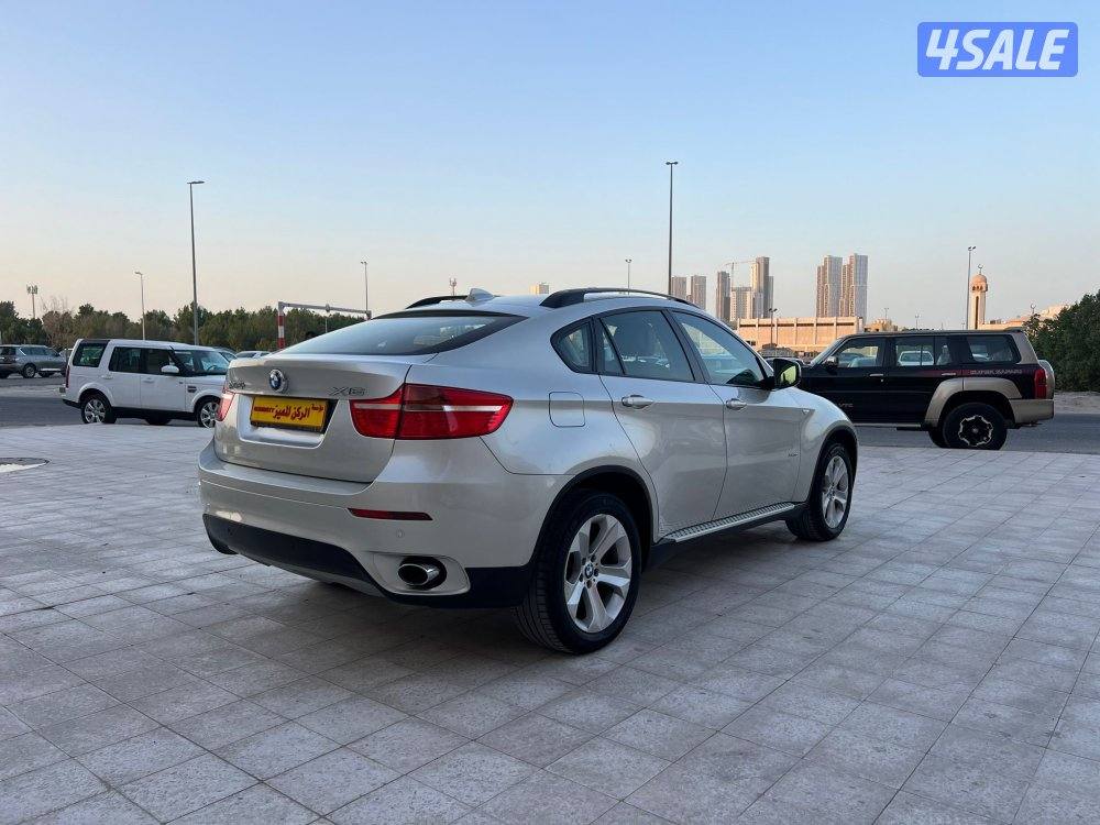 بي ام 2012 / X6 بحاله ممتازه كامل المواصفات شرط الفحص5