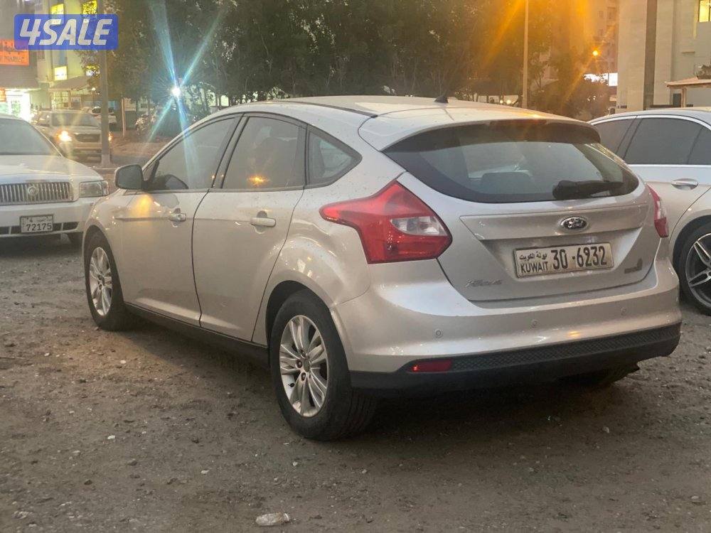 للبيع فورد فوكس / وممكن مع البدل7