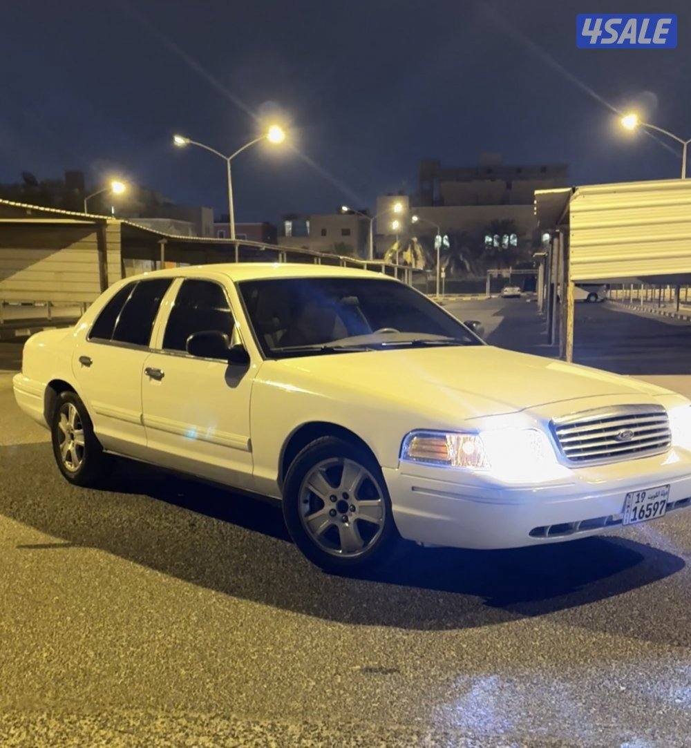 فورد كراون فكتوريا بحالة ممتازة0