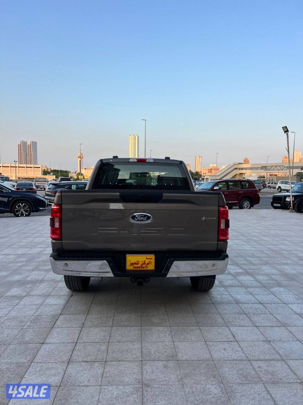 وانيت فورد 2021/F150 ماشي 150 الف بحالة الوكاله صبغ الوكاله شرط الفحص7