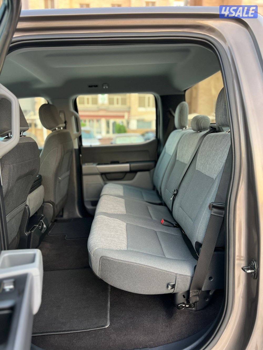 وانيت فورد 2021/F150 ماشي 150 الف بحالة الوكاله صبغ الوكاله شرط الفحص8