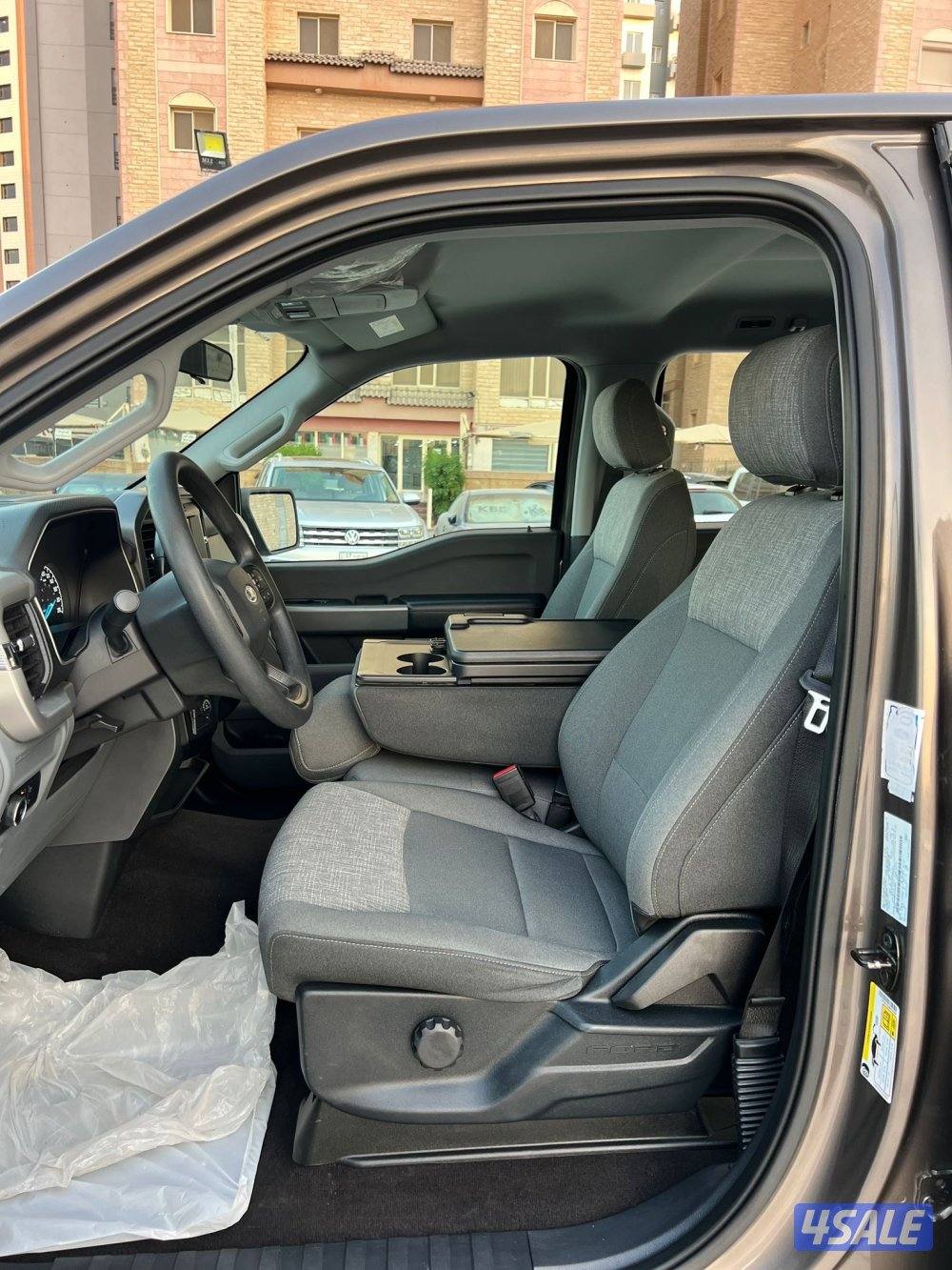 وانيت فورد 2021/F150 ماشي 150 الف بحالة الوكاله صبغ الوكاله شرط الفحص11