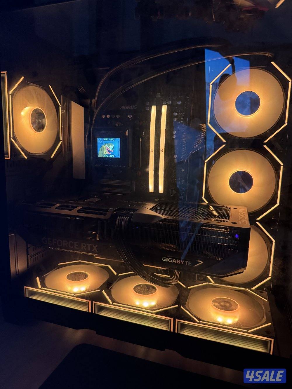 جهاز مواصفات عاليه ryzen 7 9800x3d0