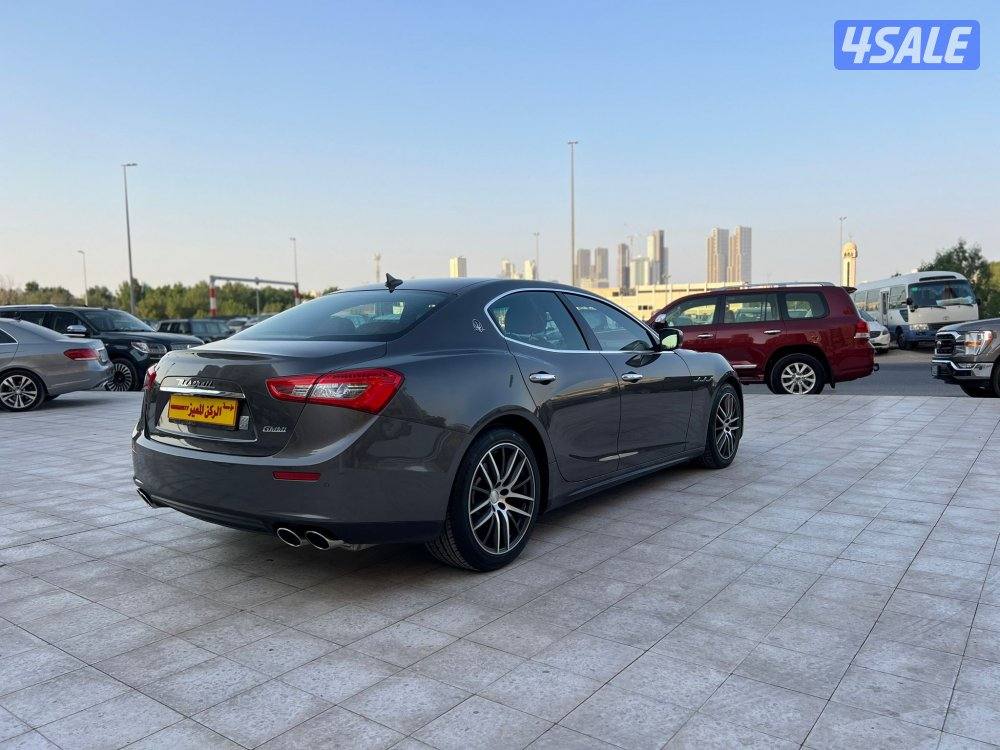 مازيراتي جيبلي 2016 ماشي 77 الف بحالة الوكاله صبغ الوكاله شرط الفحص5