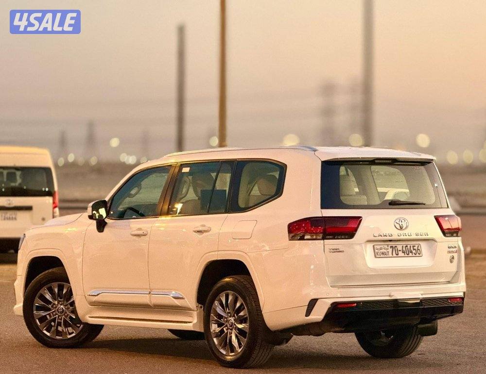 لاندكروزر ايرو اس تون تيربو 2023 الساير1