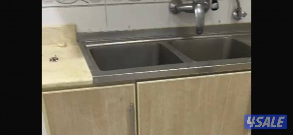 للبيع خزائن مطبخ وحوض غسيل أطباق13