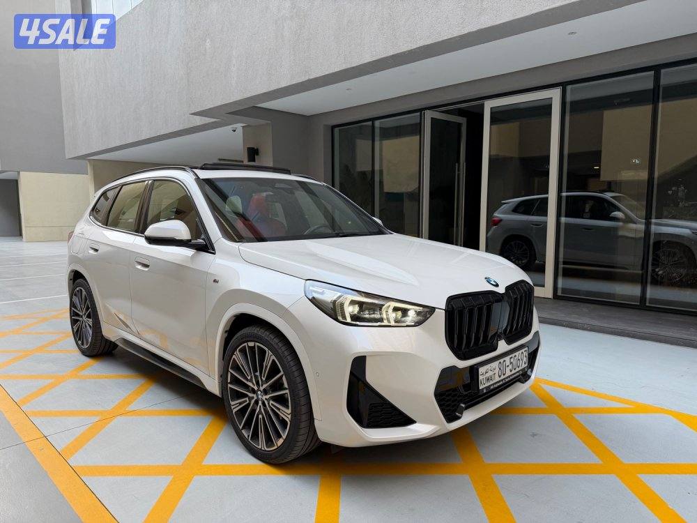 بيعة سريعة X1 M-kit اعلى فئة ٢٠٢٤ تحت الكفالة عداد ١٠ الاف كم فقط4