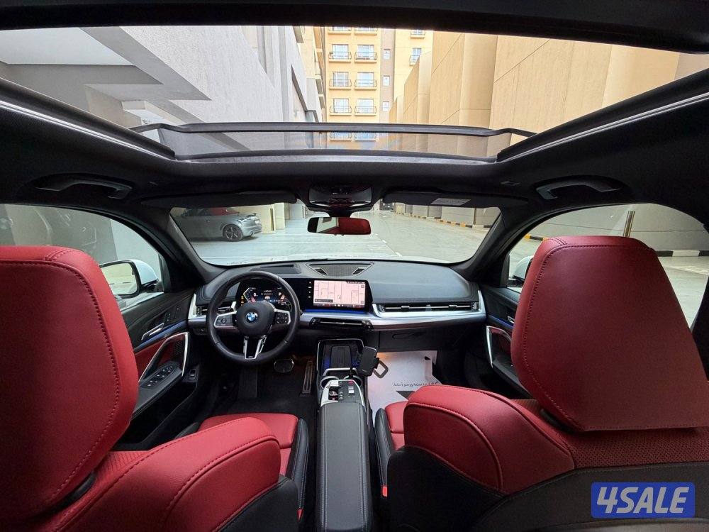 بيعة سريعة X1 M-kit اعلى فئة ٢٠٢٤ تحت الكفالة عداد ١٠ الاف كم فقط8