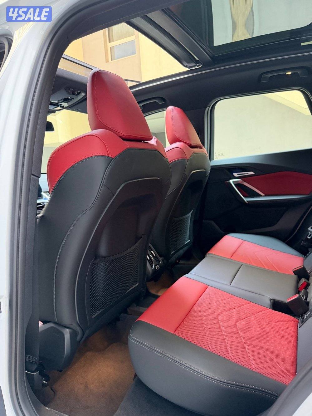 بيعة سريعة X1 M-kit اعلى فئة ٢٠٢٤ تحت الكفالة عداد ١٠ الاف كم فقط11