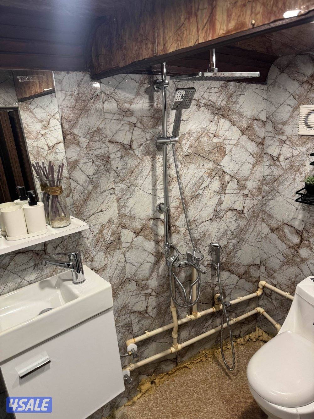 للبيع كرڤان محلي صناعة الامارات2