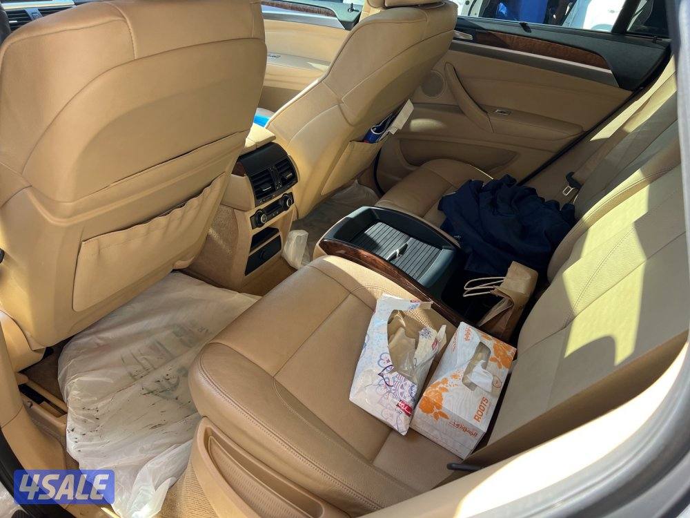 للبيع BMW موديل ٢٠١٠ كامل المواصفات الدرجة الاولي4