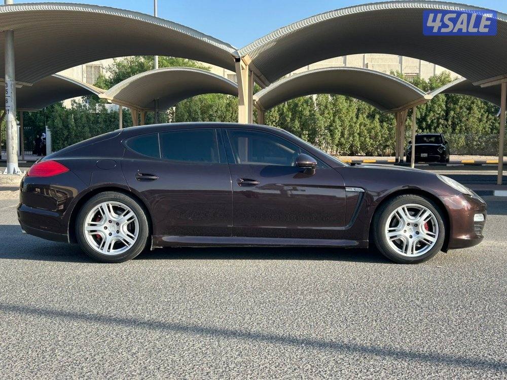 للبيع باناميرا 2011 /6 سلندر2